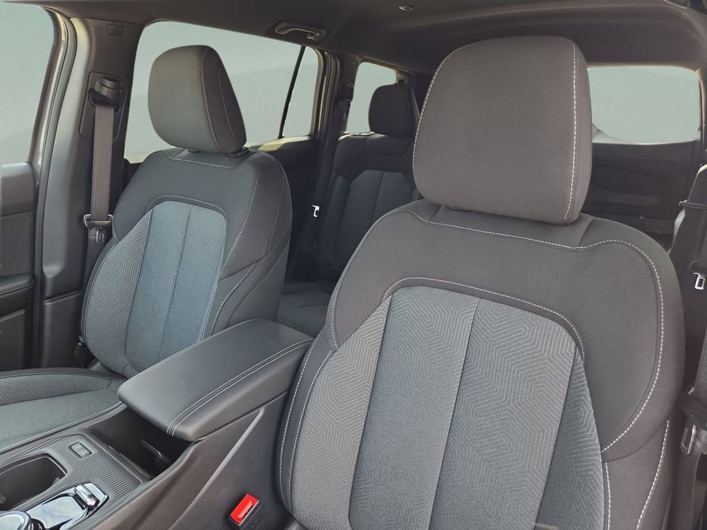 New 2026 Jeep Cherokee Laredo AWD/4WD image 14