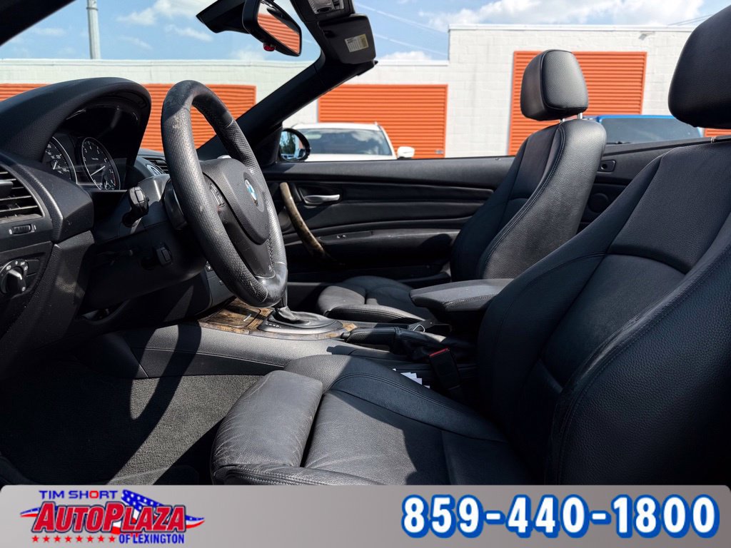 Used 2009 BMW 135i Convertible RWD image 11