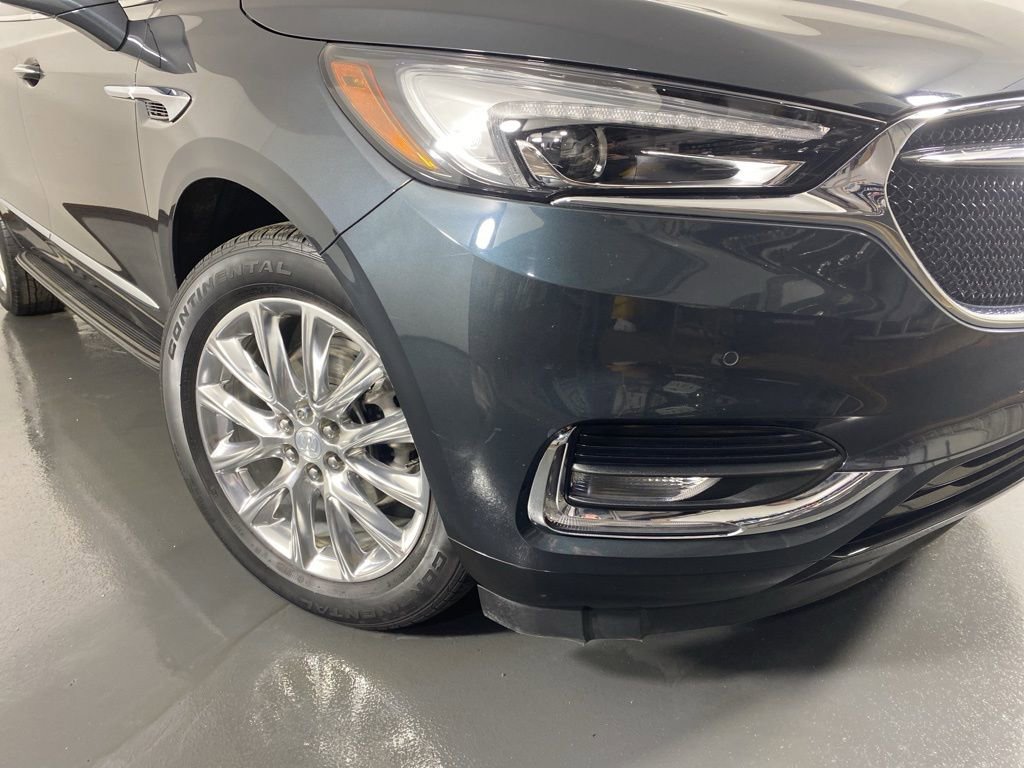 Used 2021 Buick Enclave Premium w/ Sun and Sites Package image 3