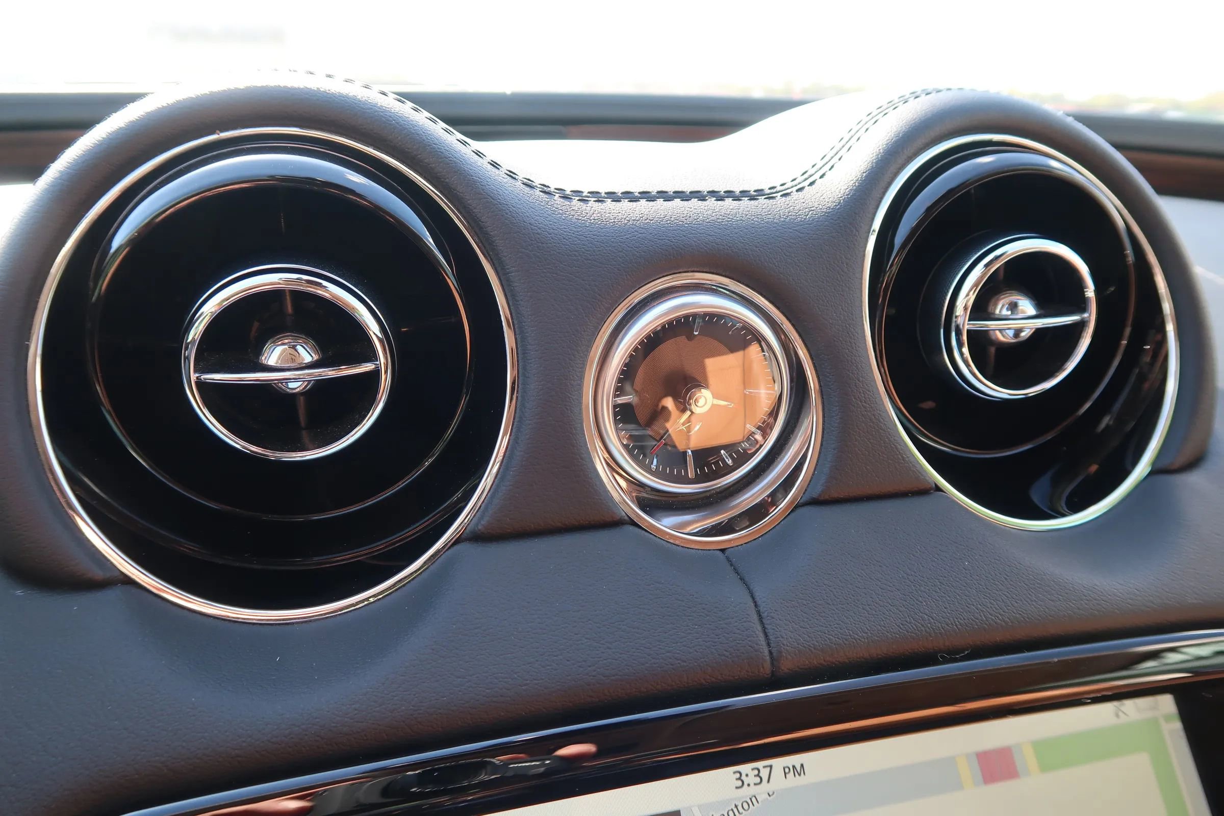 Used 2019 Jaguar XJ R-Sport image 34