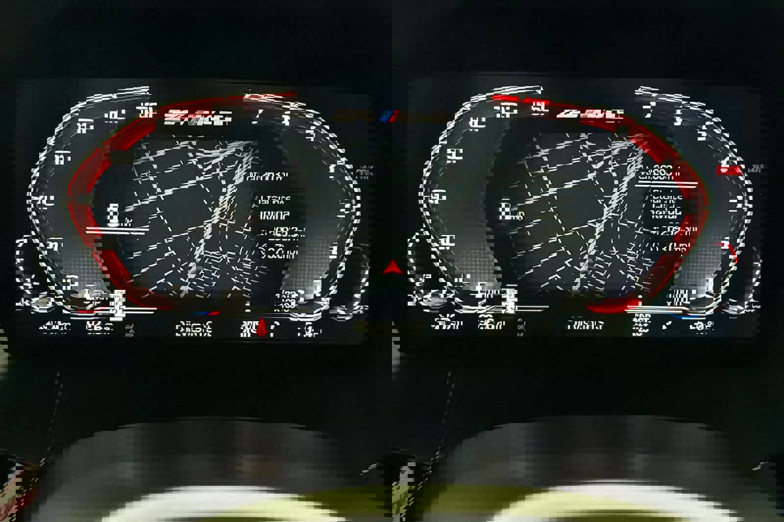 Used 2022 BMW Z4 M40i w/ Premium Package image 25