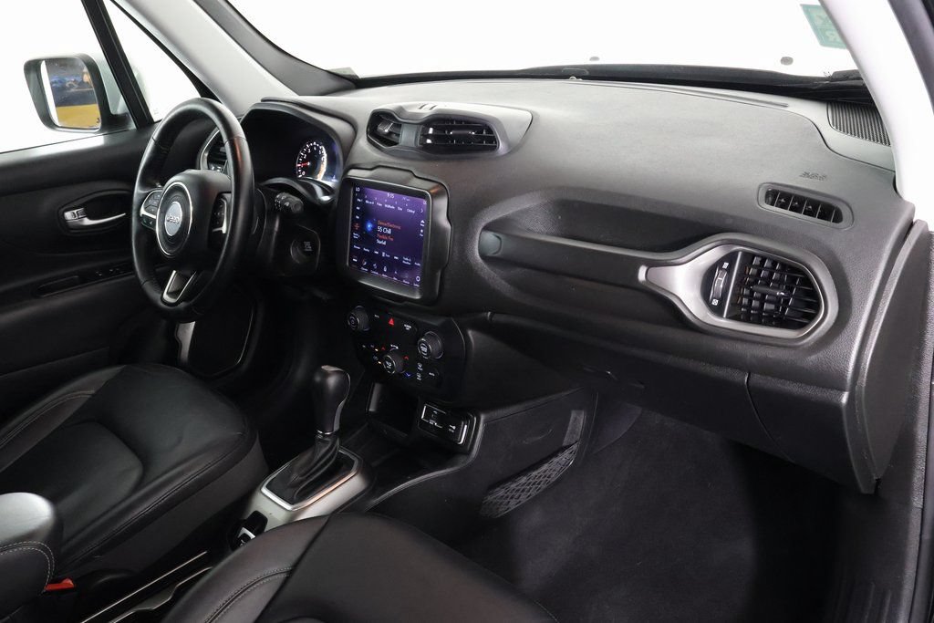 Used 2018 Jeep Renegade Limited w/ UConnect 8.4 Nav Group FWD image 9