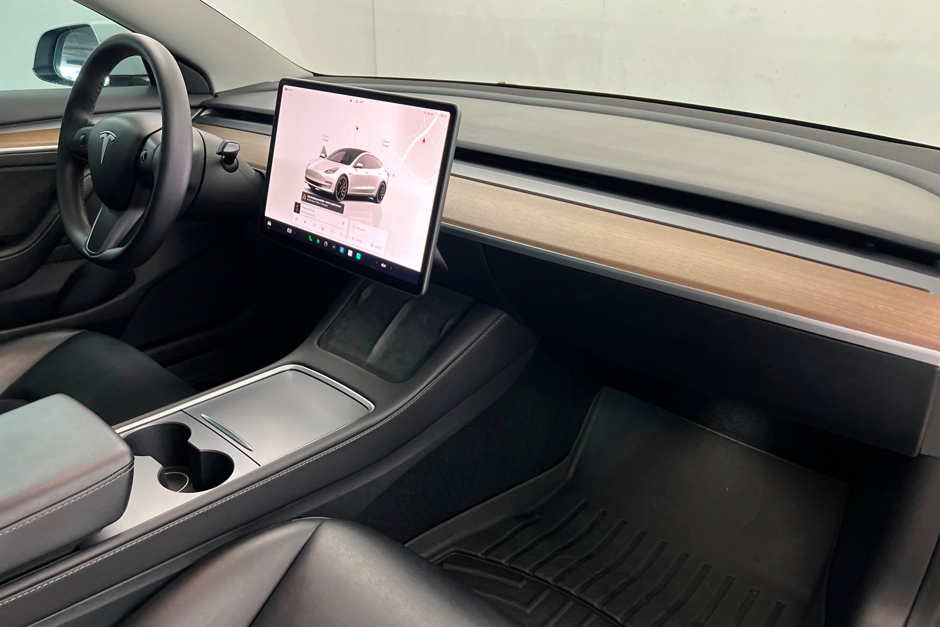 Used 2023 Tesla Model 3 Performance image 24