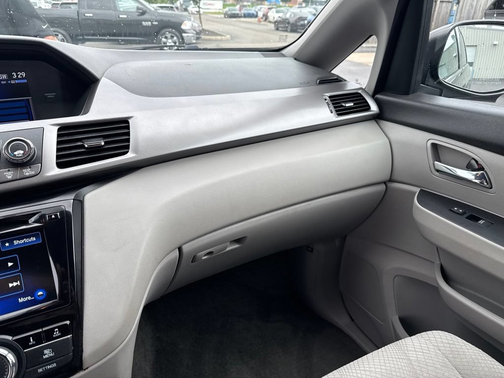Used 2016 Honda Odyssey EX image 24