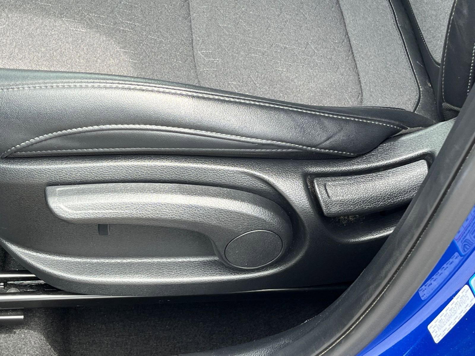 Used 2025 Kia Seltos S image 22