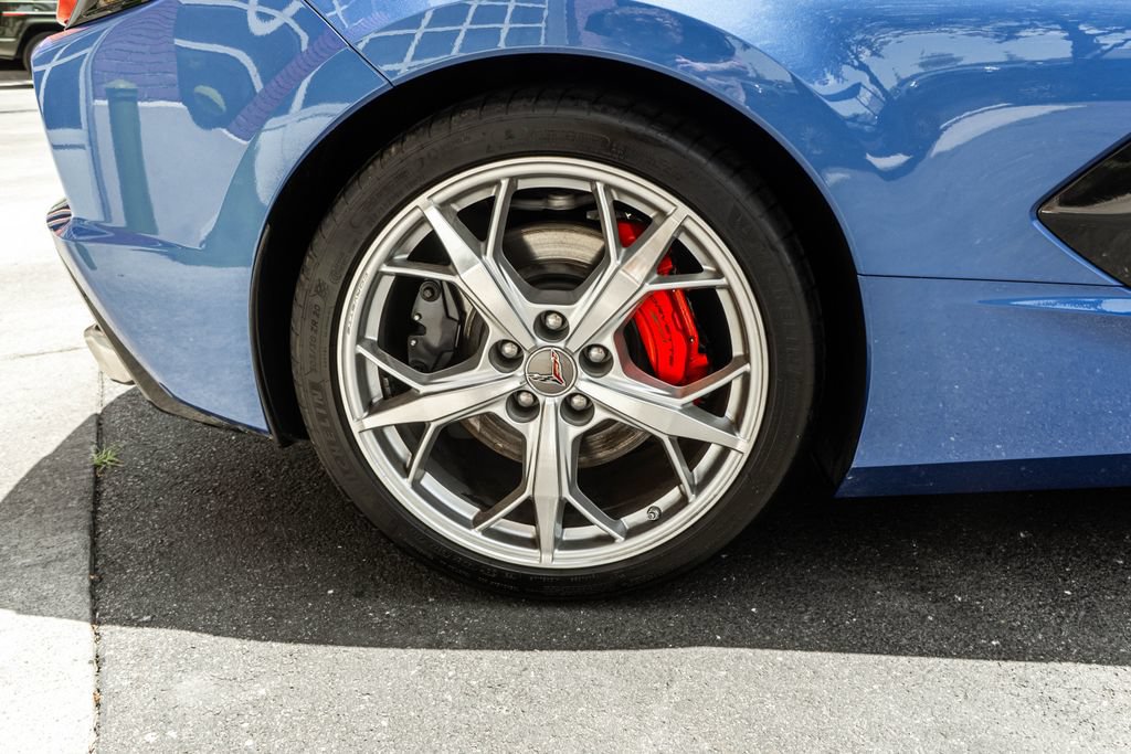 Used 2022 Chevrolet Corvette Stingray Premium Cpe w/ Z51 Performance Package RWD image 27