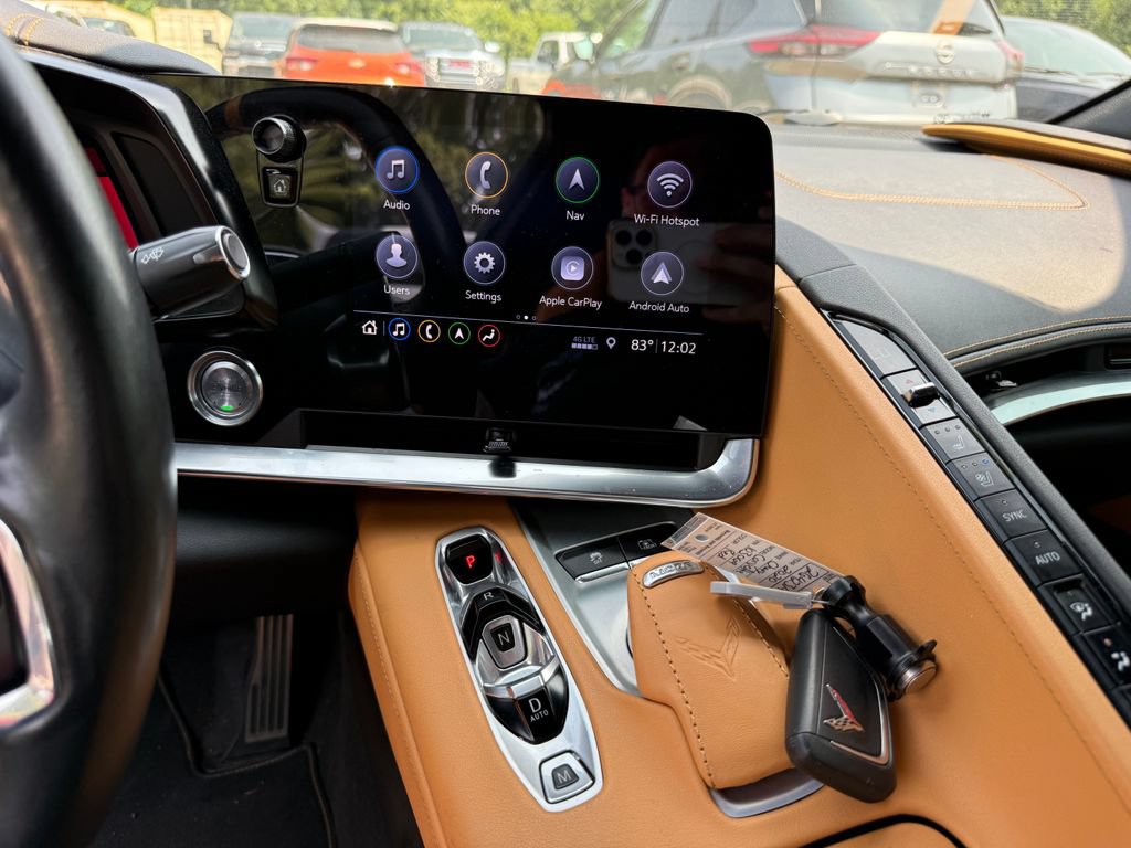 Used 2020 Chevrolet Corvette Stingray Preferred Cpe w/ 2LT Preferred Equipment Group RWD image 17