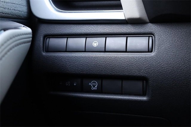 Certified 2023 Nissan Rogue SV image 18