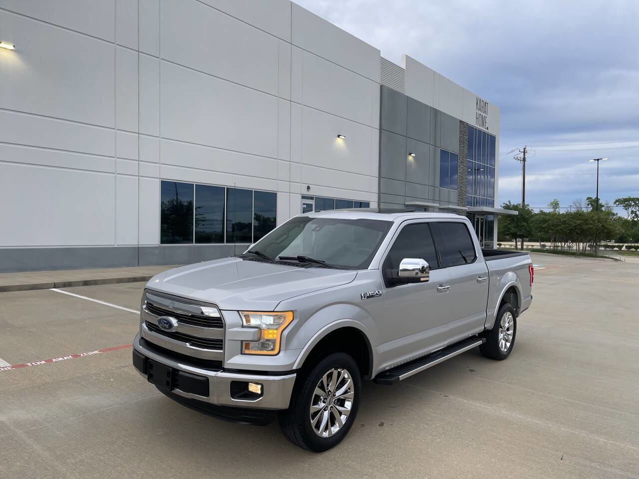 Used 2015 Ford F150 Lariat w/ Equipment Group 502A Luxury RWD image 13