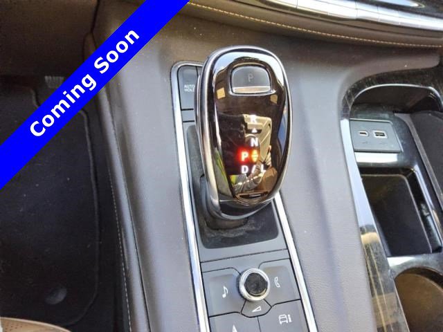 Used 2021 Cadillac Escalade Premium Luxury image 4