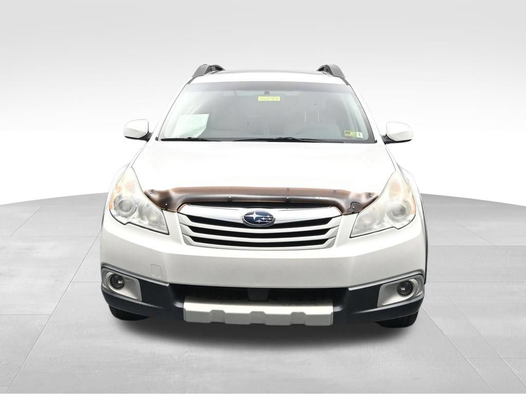 Used 2011 Subaru Outback 2.5i Limited AWD/4WD image 8