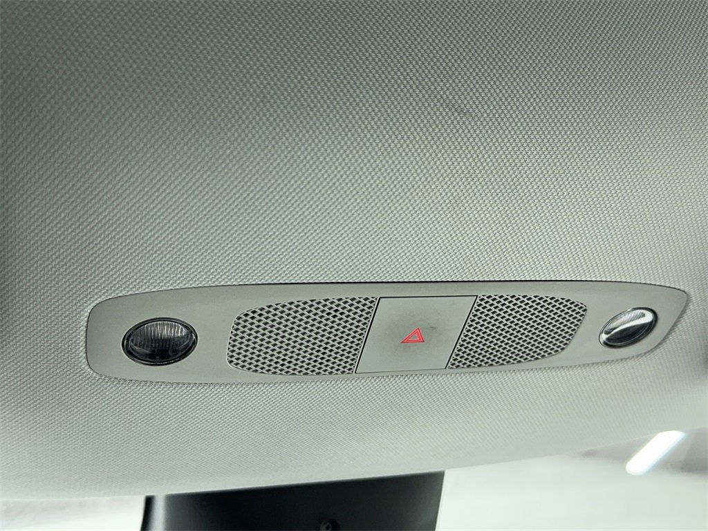 Used 2021 Tesla Model Y 2WD image 37