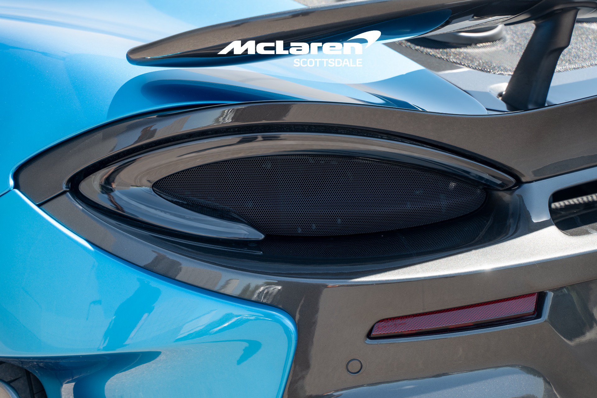 Used 2020 McLaren 600LT Spider RWD image 25