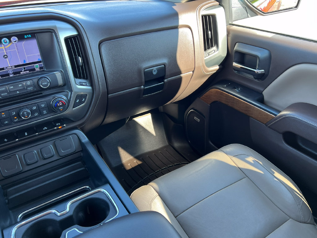 Used 2018 Chevrolet Silverado 1500 LTZ w/ Sport Package AWD/4WD image 41
