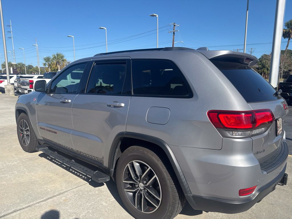Used 2018 Jeep Grand Cherokee Trailhawk w/ Trailhawk Luxury Group AWD/4WD image 4
