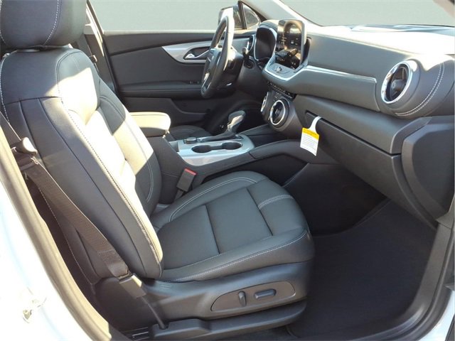 New 2026 Chevrolet Blazer LT w/ Midnight/Sport Edition image 21
