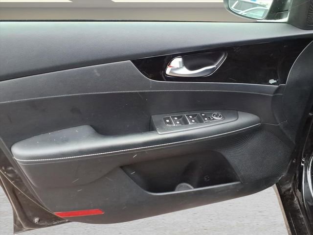 Used 2019 Kia Forte S w/ S Premium Package image 16