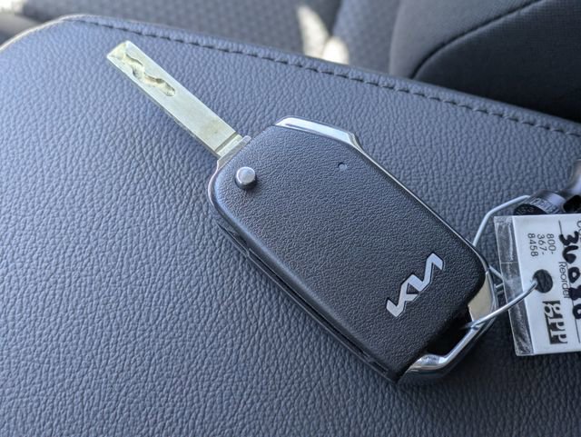 Used 2023 Kia Soul LX image 30