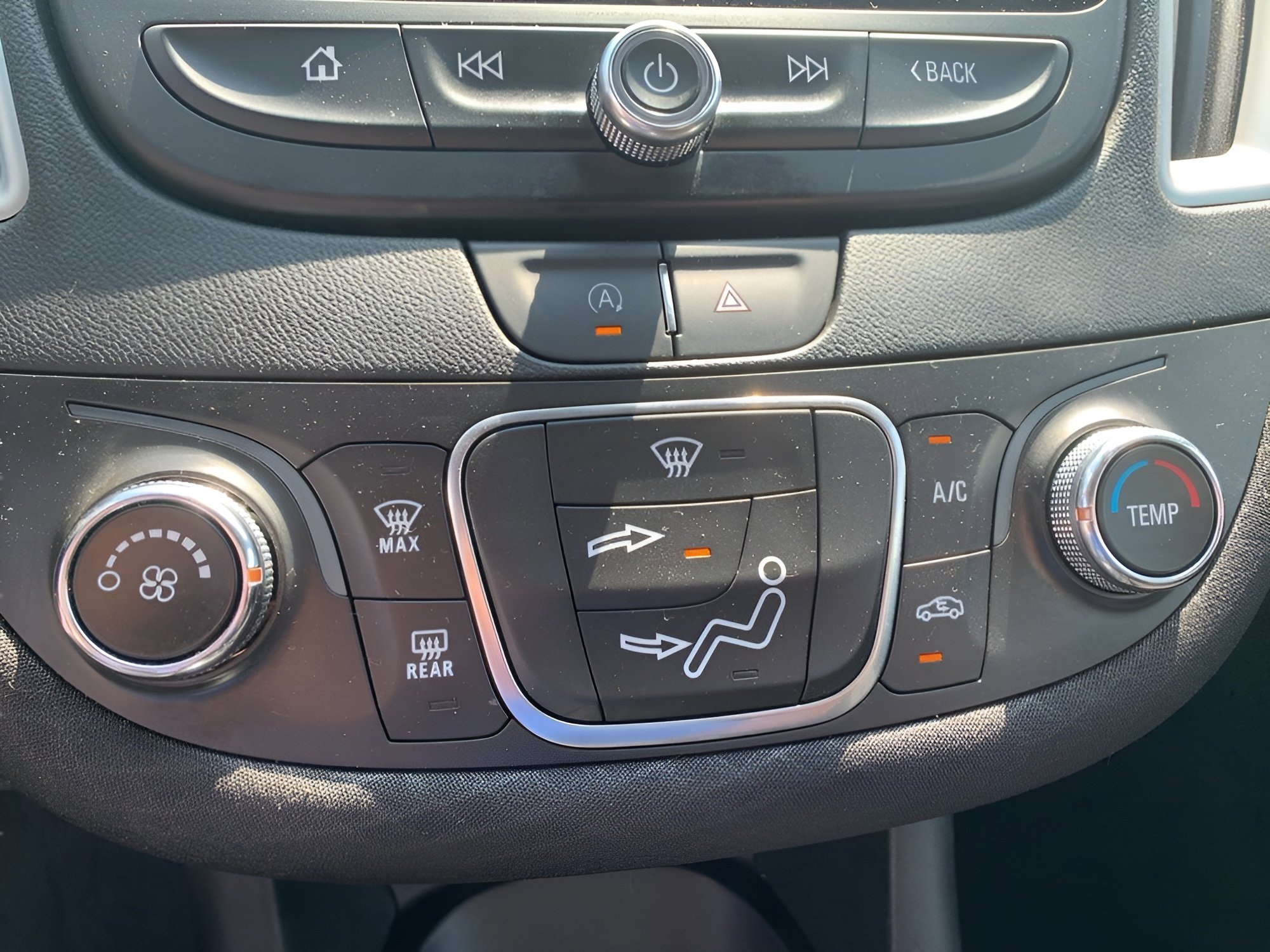Certified 2022 Chevrolet Malibu LS FWD image 10