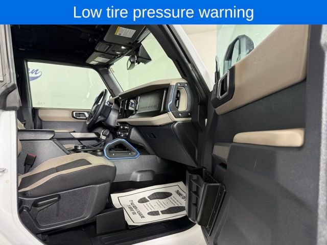 Used 2023 Ford Bronco Wildtrak image 16