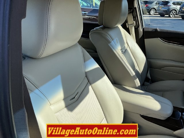 Used 2013 Cadillac XTS Premium AWD/4WD image 30