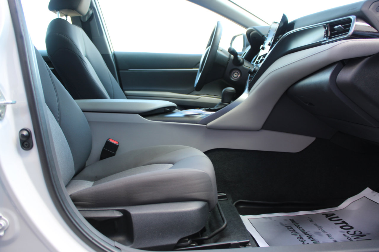 Used 2023 Toyota Camry LE image 41