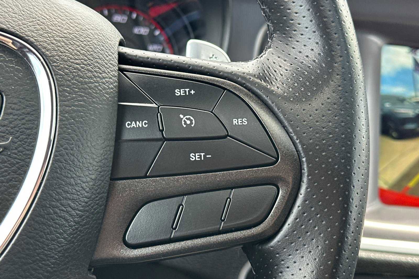 Used 2022 Dodge Charger R/T w/ Blacktop Package image 27