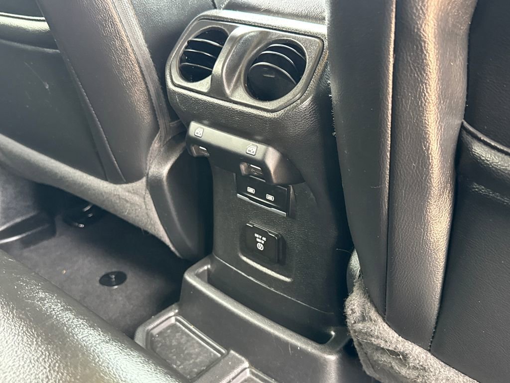 Certified 2023 Jeep Wrangler Unlimited Sahara AWD/4WD image 18