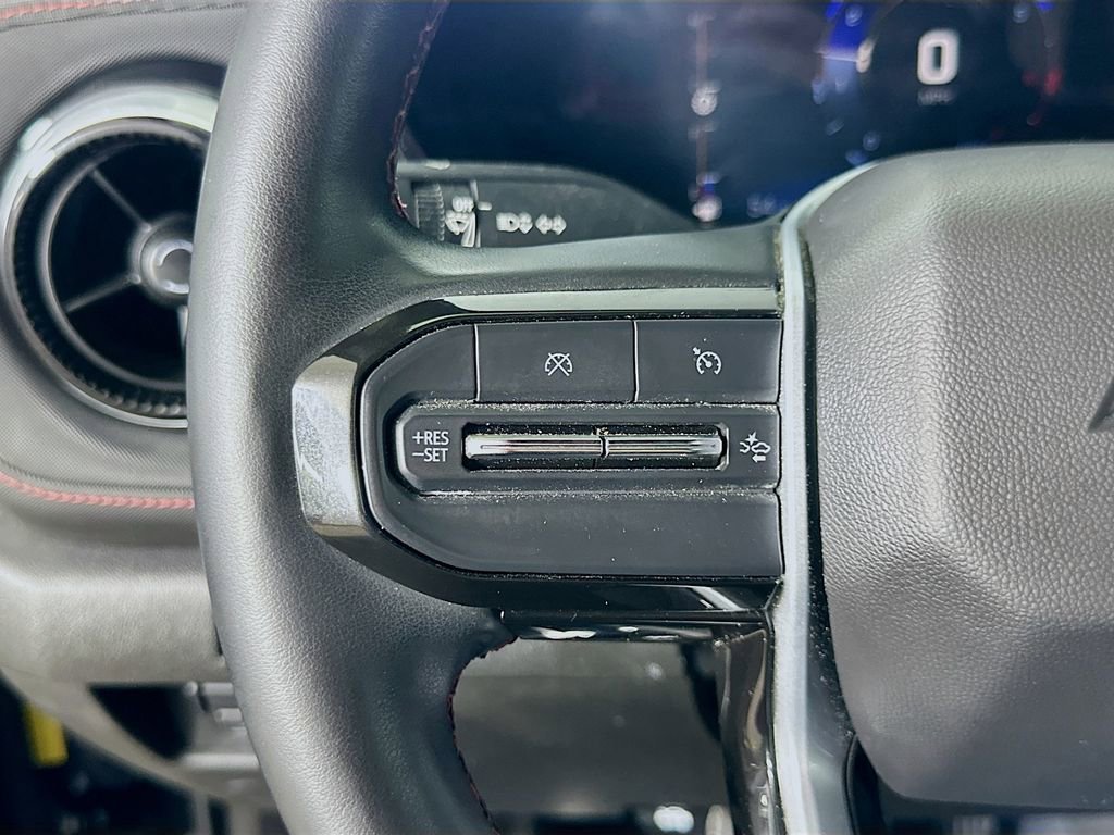 Used 2023 Chevrolet Colorado Z71 w/ Z71 Convenience Package 2 image 23