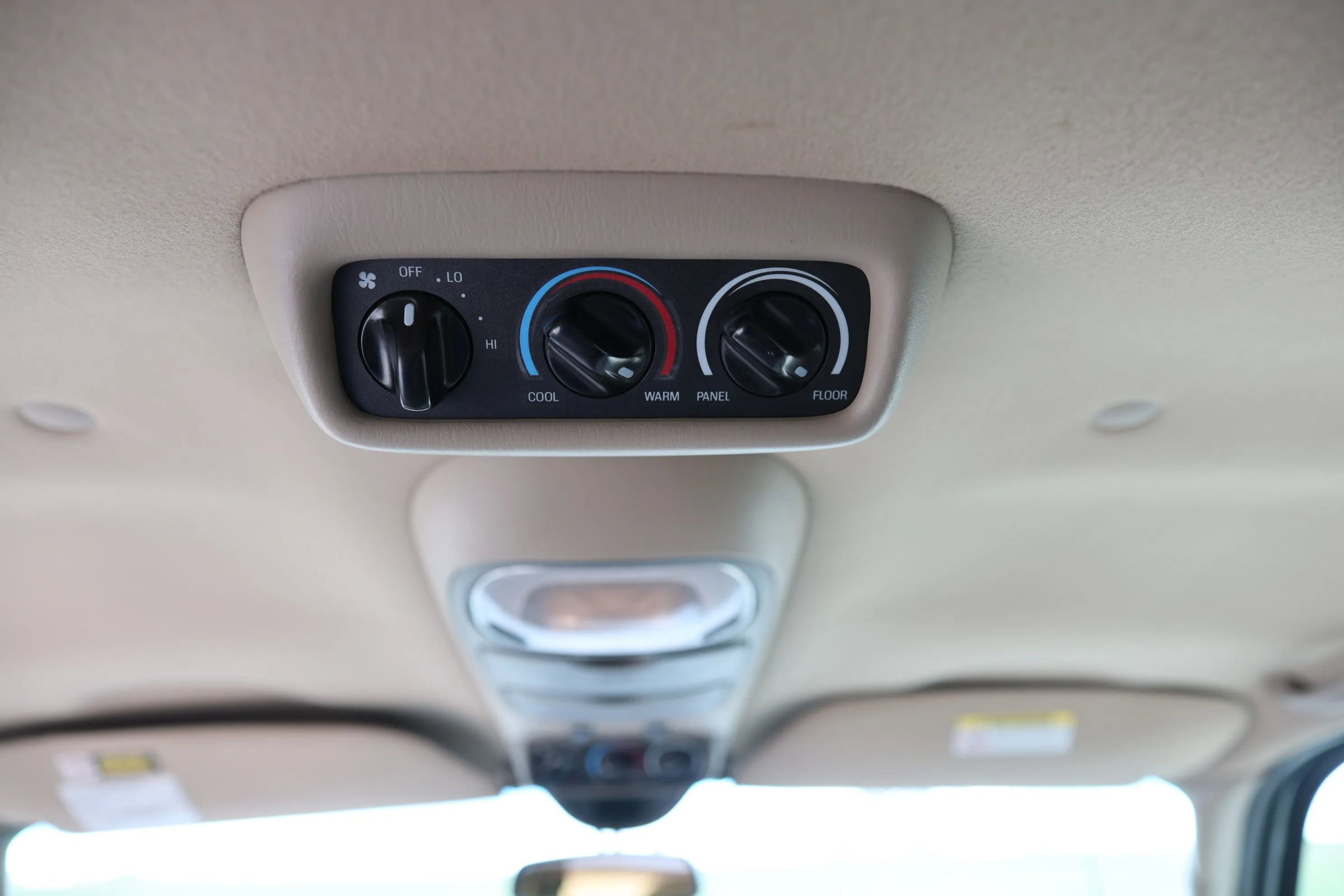 Used 2000 Ford Excursion Limited image 33