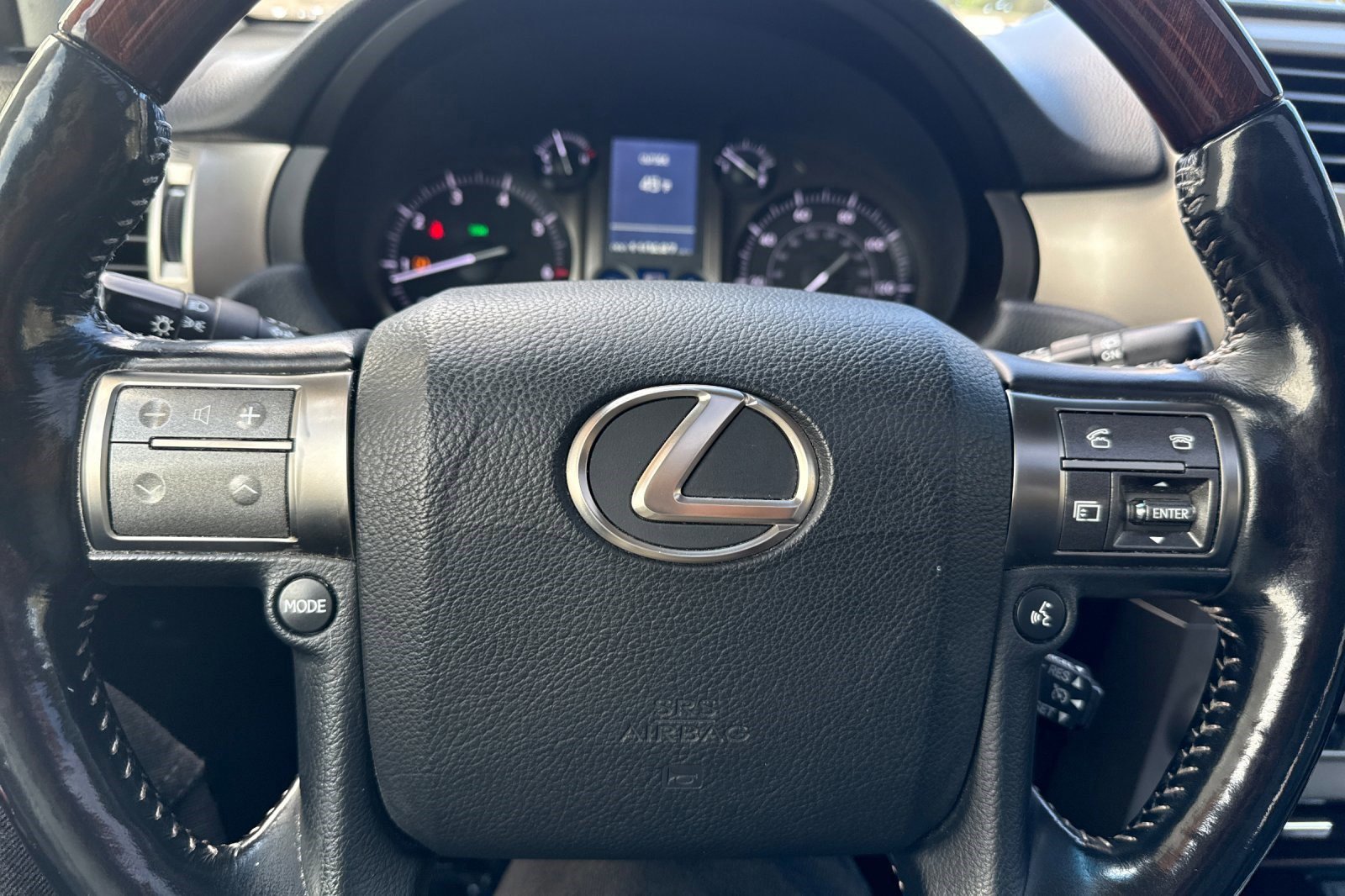 Used 2017 Lexus GX 460 Luxury w/ Preferred Accessory Package image 15