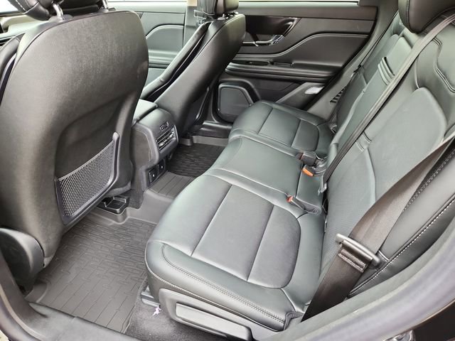 New 2025 Lincoln Corsair Reserve w/ Equipment Group 202A image 9