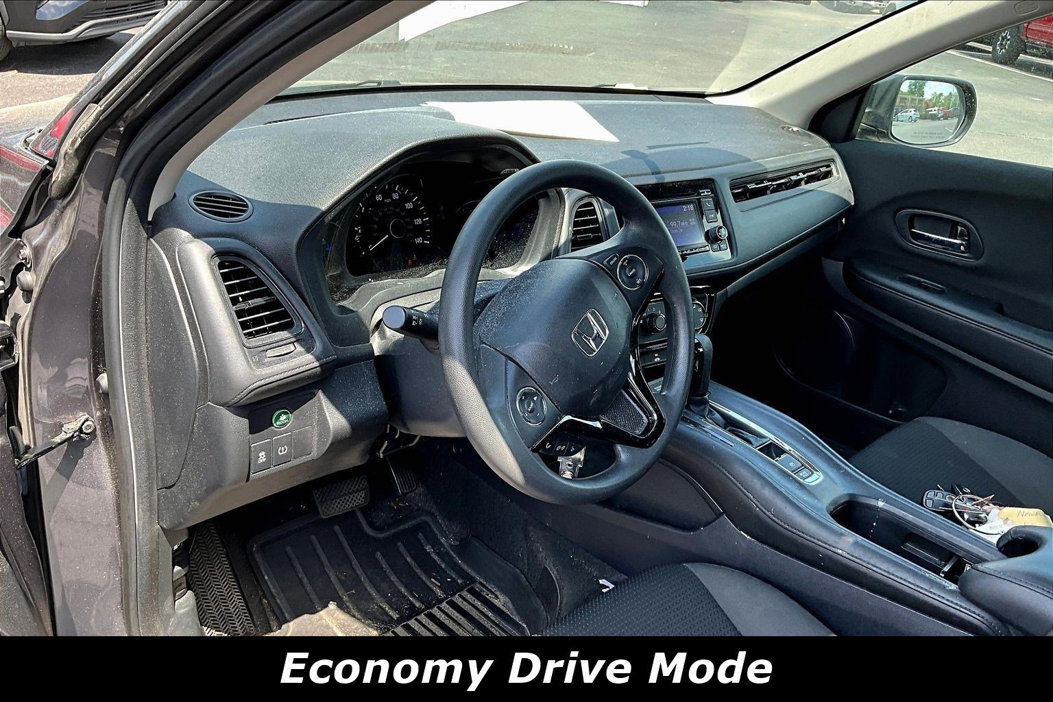 Used 2021 Honda HR-V LX image 4