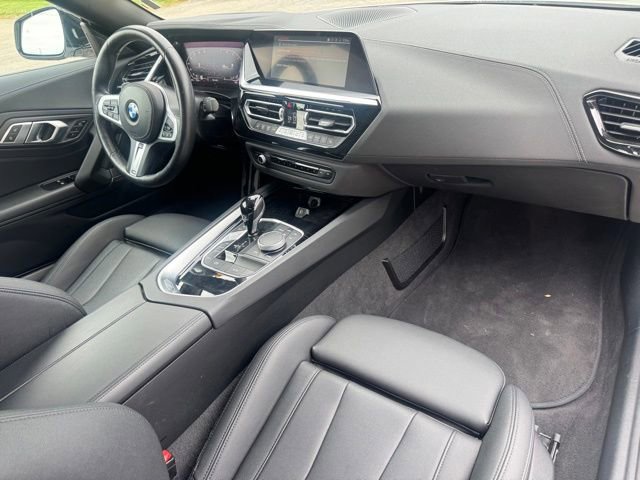 Certified 2025 BMW Z4 sDrive30i RWD image 30