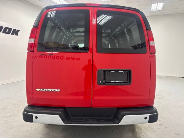 New 2026 Chevrolet Express 3500 w/ Driver Convenience Package RWD image 6