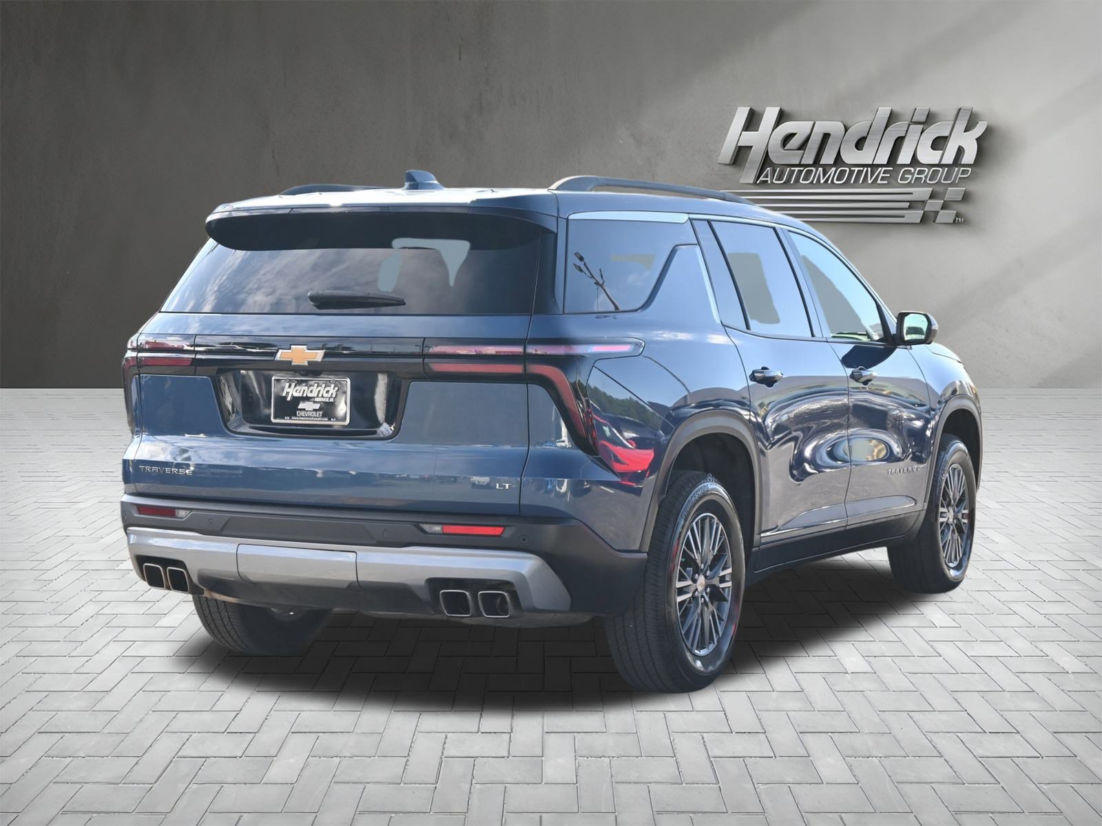 Used 2024 Chevrolet Traverse LT image 10