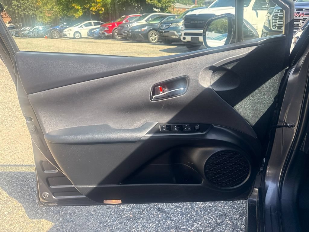 Used 2018 Toyota Prius Four Touring w/ Premium Convenience Package FWD image 12