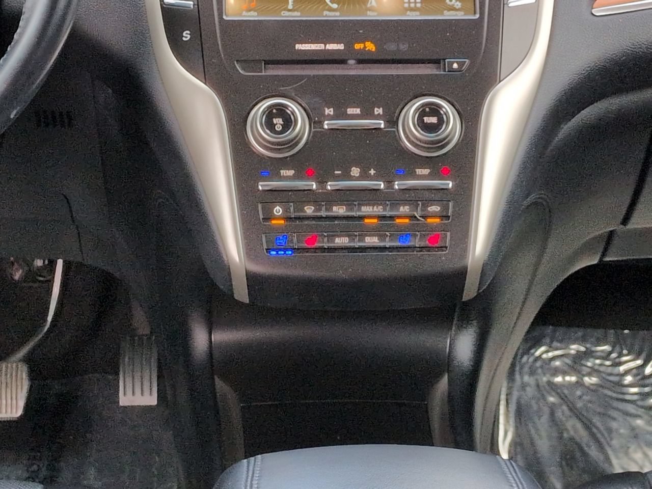 Certified 2019 Lincoln MKC Reserve w/ MKC Technology Package FWD image 19