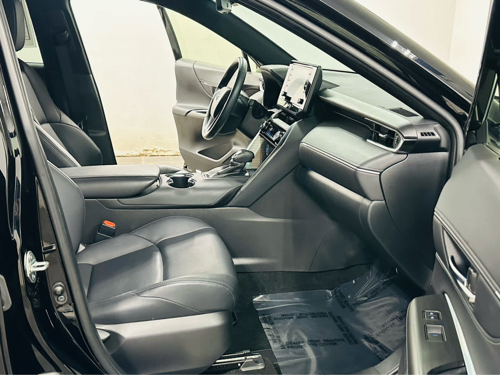 Certified 2022 Toyota Venza XLE AWD/4WD image 7