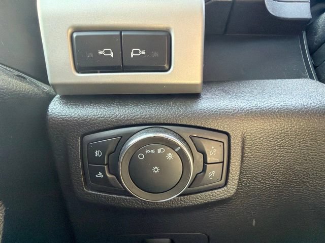 Used 2020 Ford F350 Lariat w/ Chrome Package AWD/4WD image 29