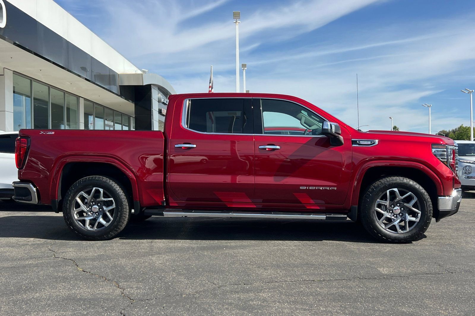 New 2026 GMC Sierra 1500 SLT w/ SLT Premium Plus Package AWD/4WD image 4