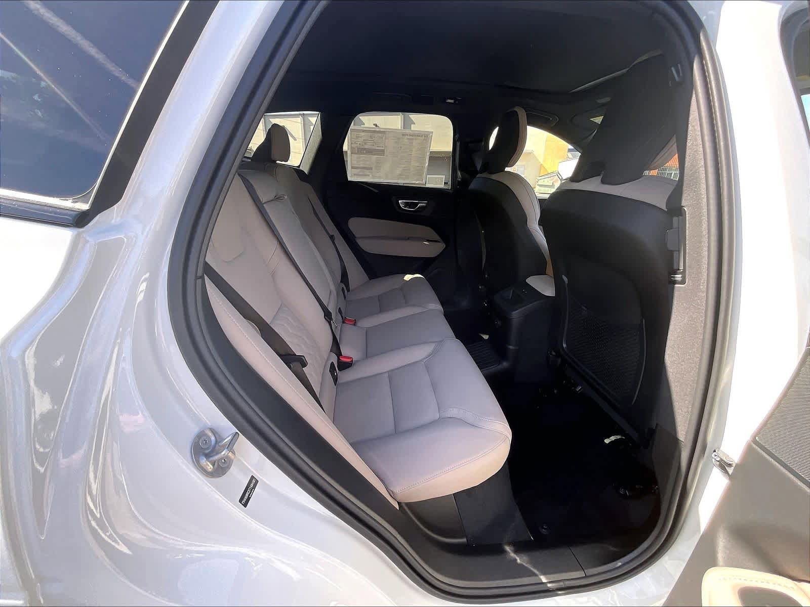 New 2026 Volvo XC60 T8 Plus w/ Climate Package AWD/4WD image 27