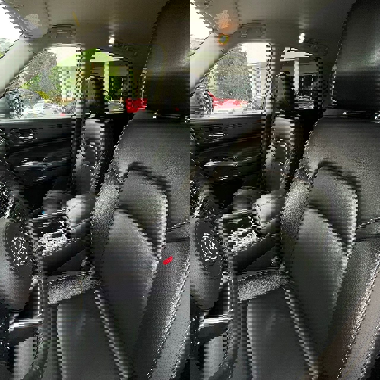 Used 2025 Nissan Pathfinder SL image 22