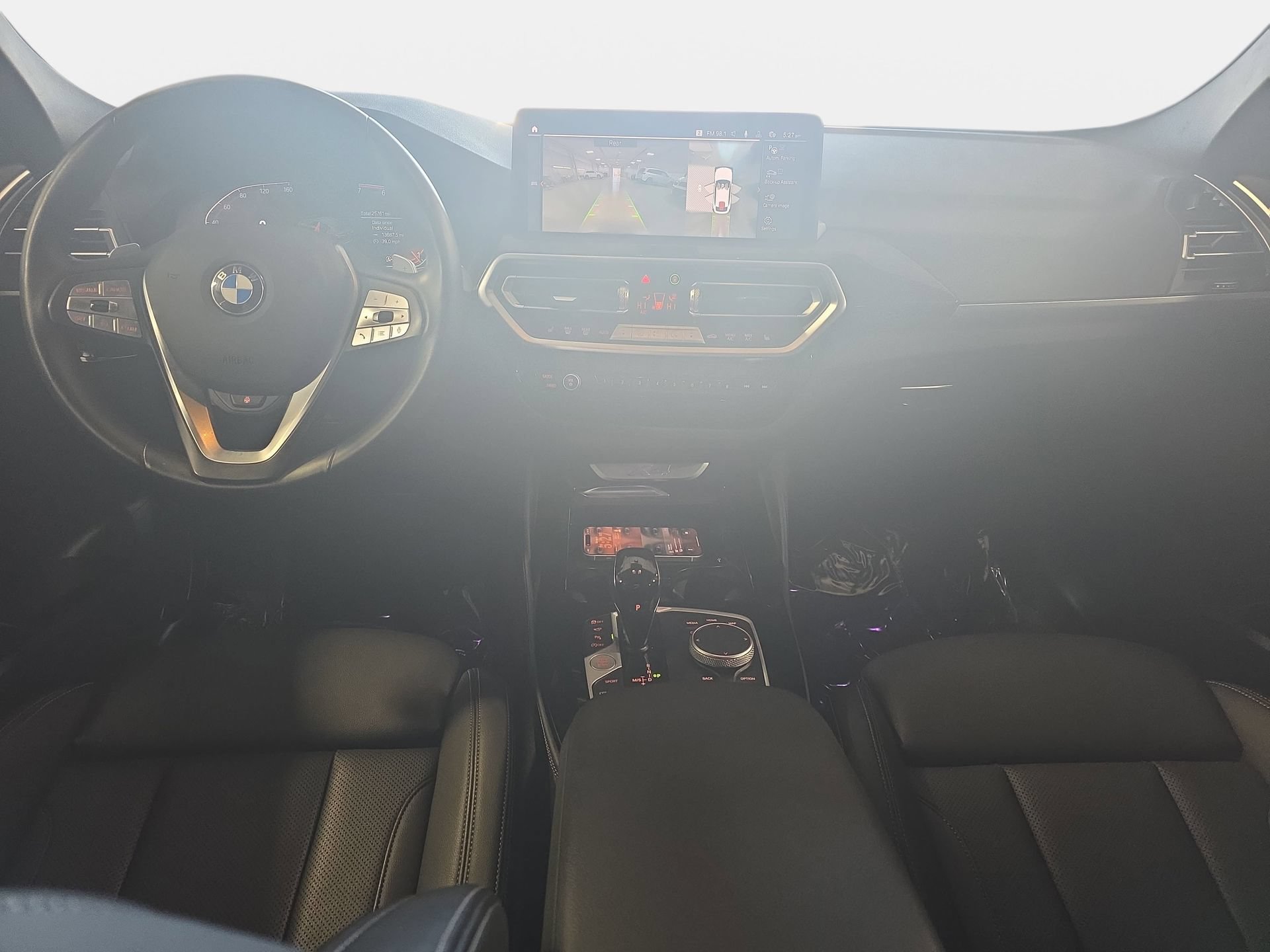 Used 2024 BMW X4 xDrive30i w/ Parking Assistance Package AWD/4WD image 9