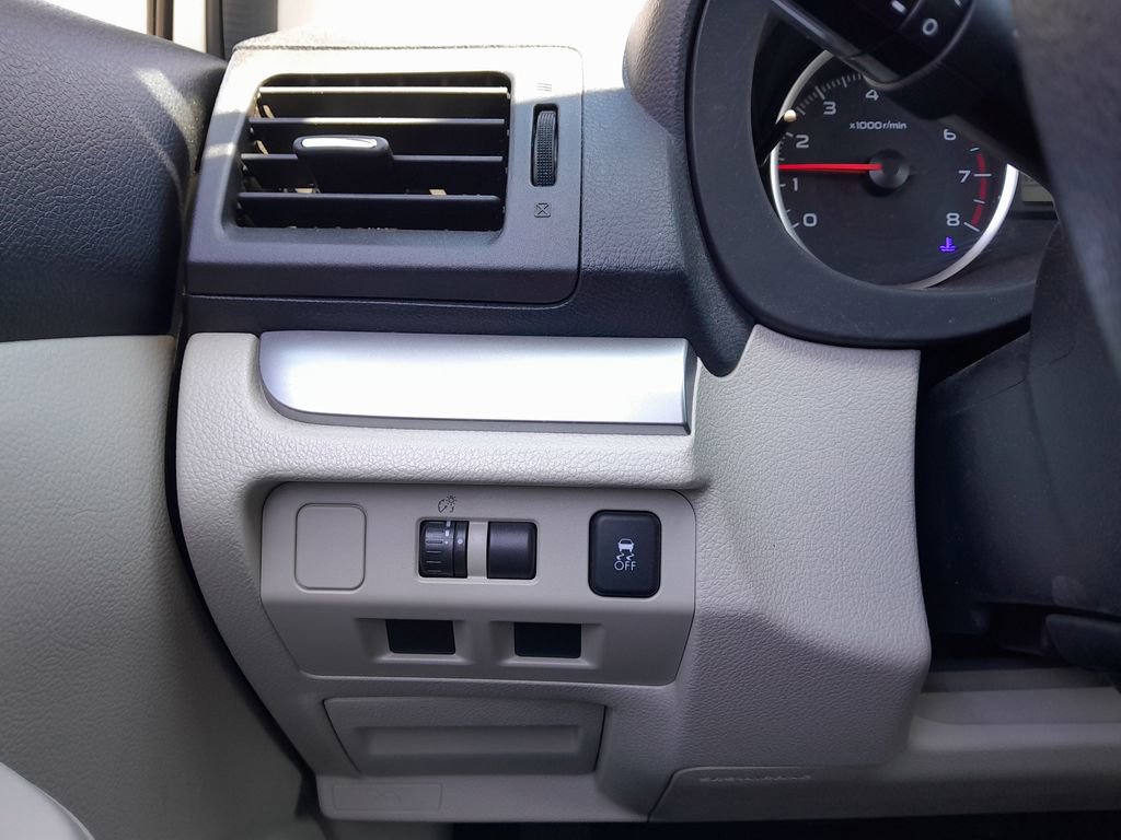 Used 2014 Subaru Crosstrek 2.0i Premium w/ Moonroof Package image 14