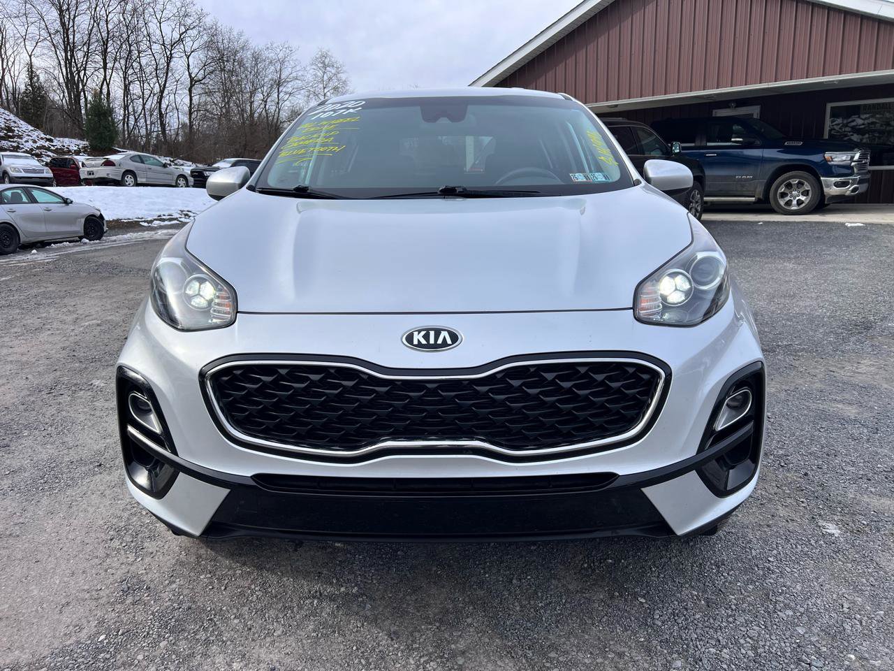 Used 2020 Kia Sportage LX image 2