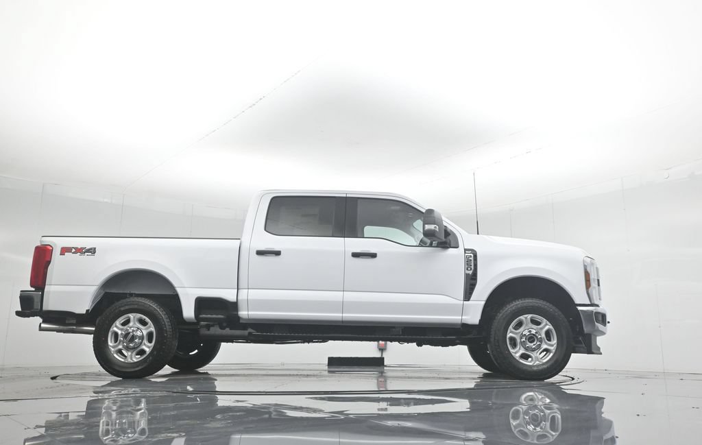 New 2026 Ford F250 XLT w/ FX4 Off-Road Package AWD/4WD image 51