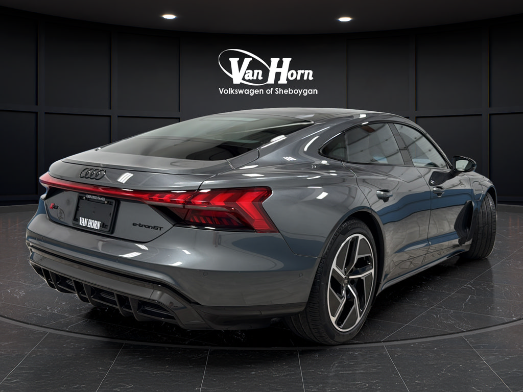 Used 2024 Audi RS e-tron GT w/ Carbon Performance Package AWD/4WD image 7