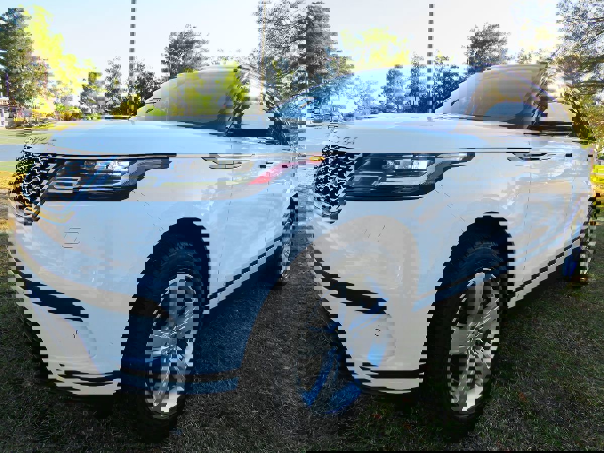 Used 2019 Land Rover Range Rover Velar S image 2