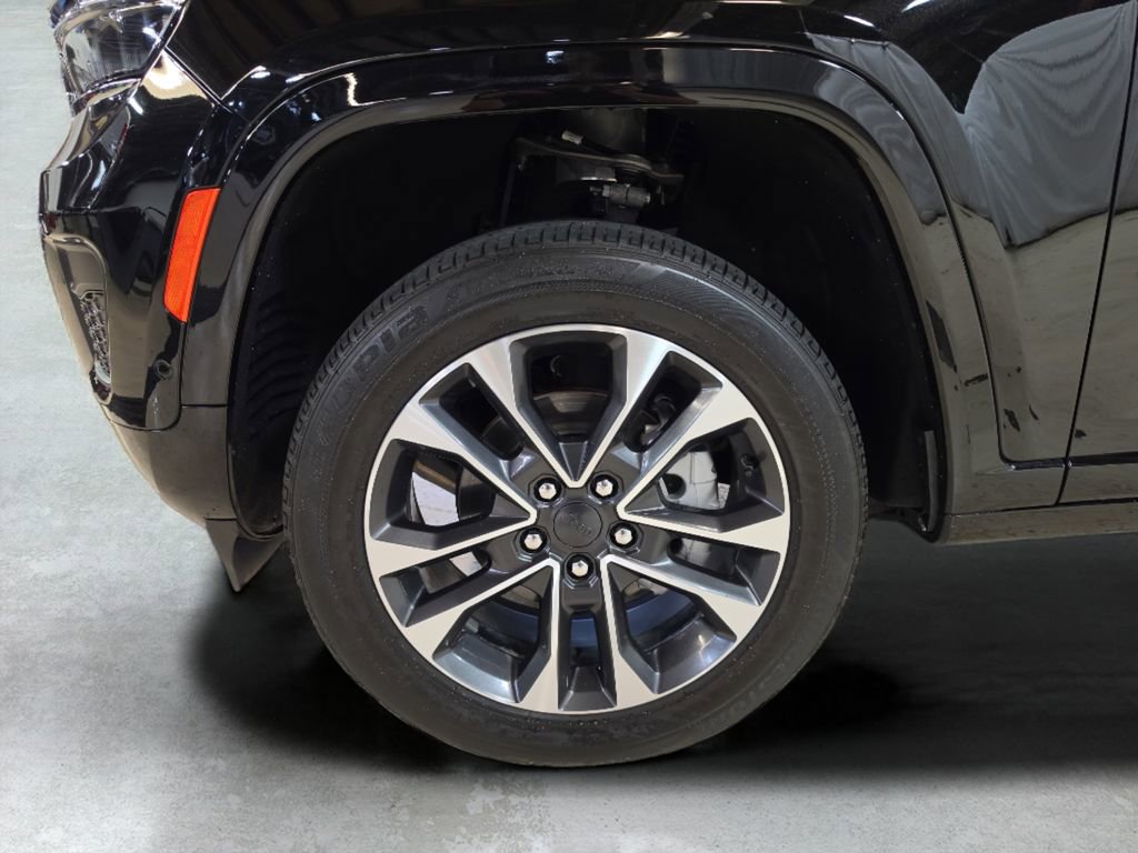 Used 2024 Jeep Grand Cherokee Overland w/ Adv Protech Group III AWD/4WD image 25